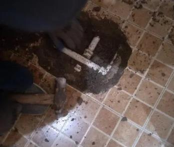会同卫生间漏水维修公司为您分享下卫生间渗水如何处理及注意事项