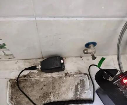 会同屋顶漏水维修公司分享下卫生间漏水的危害及解决方法